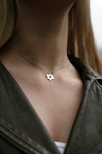 Bloom Necklace